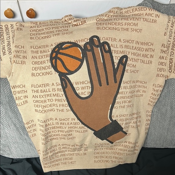 ZARA Basketball Vintage Sweater - Picture 2 of 4